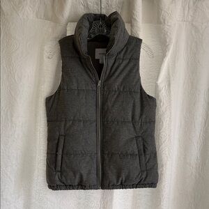 Old Navy Light Gray Quilted Puffer Vest